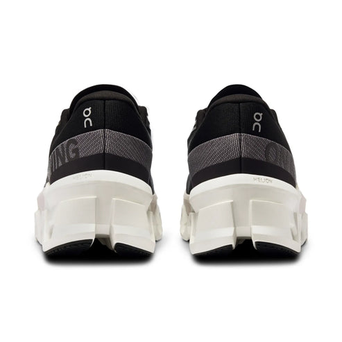 ON RUNNING NEGRO - BLANCO