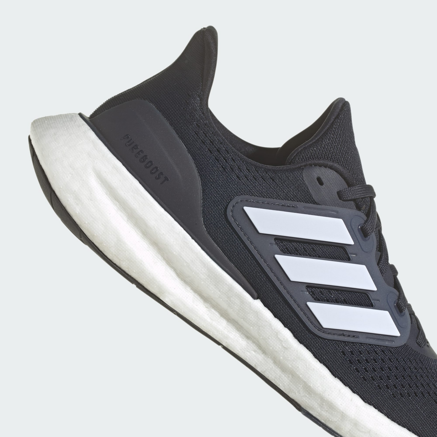 ADIDA ULTRABOOST NEGRO - BLANCO